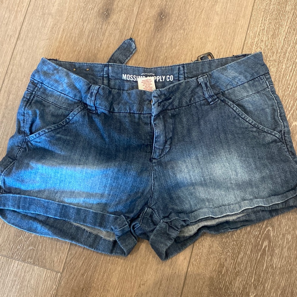 Mossimo Supply Co. Size 7 Jean shorts cuffed bottom
